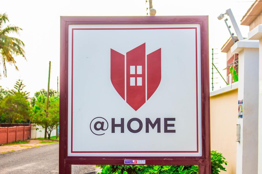 @Home Boutique B&B Hostel And Suite Άκρα Εξωτερικό φωτογραφία