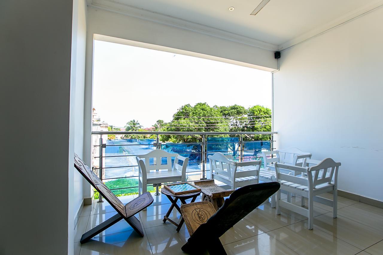 @Home Boutique B&B Hostel And Suite Άκρα Εξωτερικό φωτογραφία